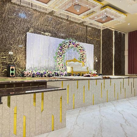 Hotel Emperor Paradise Bilāspur Exterior foto